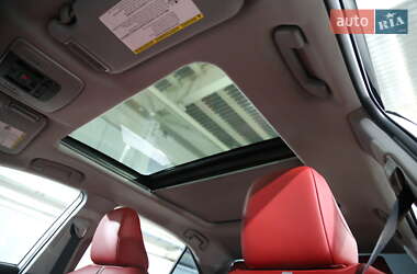 Седан Toyota Camry 2019 в Києві