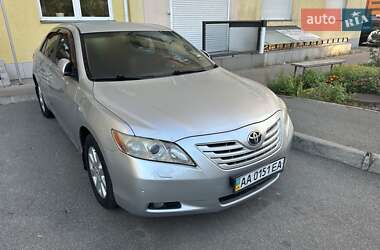 Седан Toyota Camry 2007 в Киеве