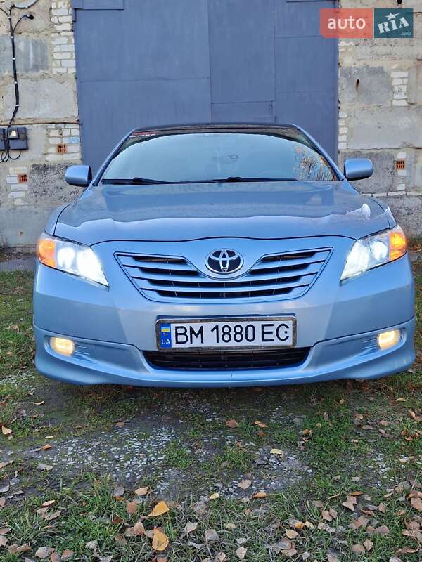 Седан Toyota Camry 2006 в Глухове