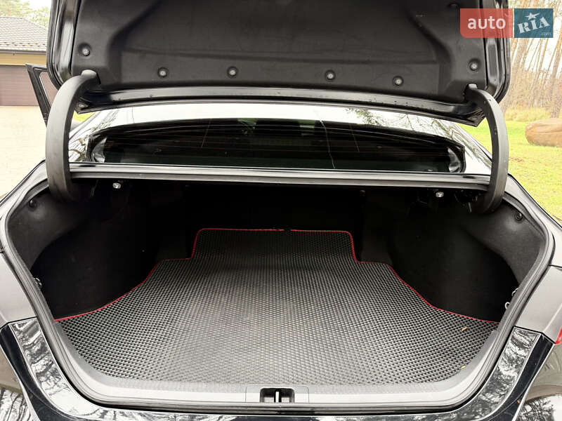 Седан Toyota Camry 2020 в Житомире