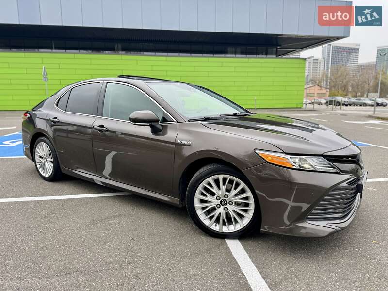 Седан Toyota Camry 2019 в Києві фото 12 Седан Toyota Camry 2019 в Києві