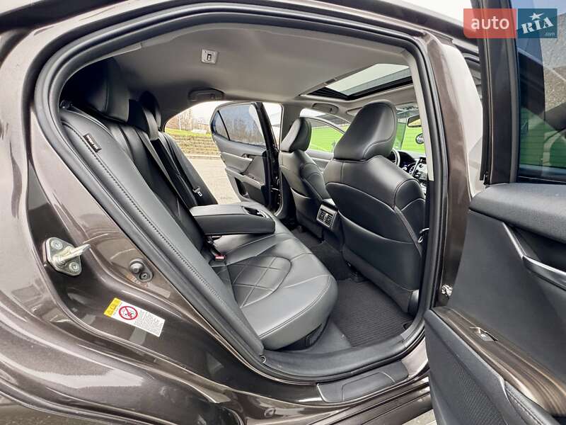 Седан Toyota Camry 2019 в Києві фото 38 Седан Toyota Camry 2019 в Києві