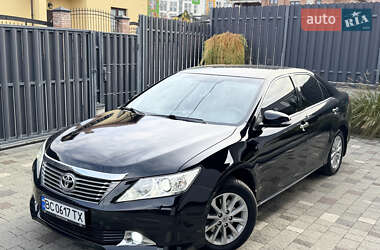 Седан Toyota Camry 2012 в Львове
