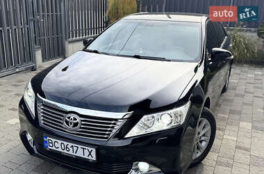 Седан Toyota Camry 2012 в Львове