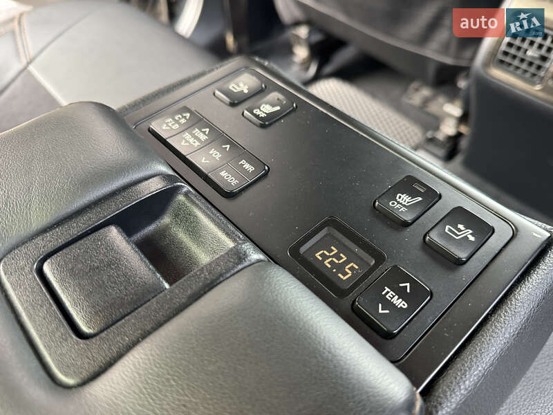 Седан Toyota Camry 2012 в Львове