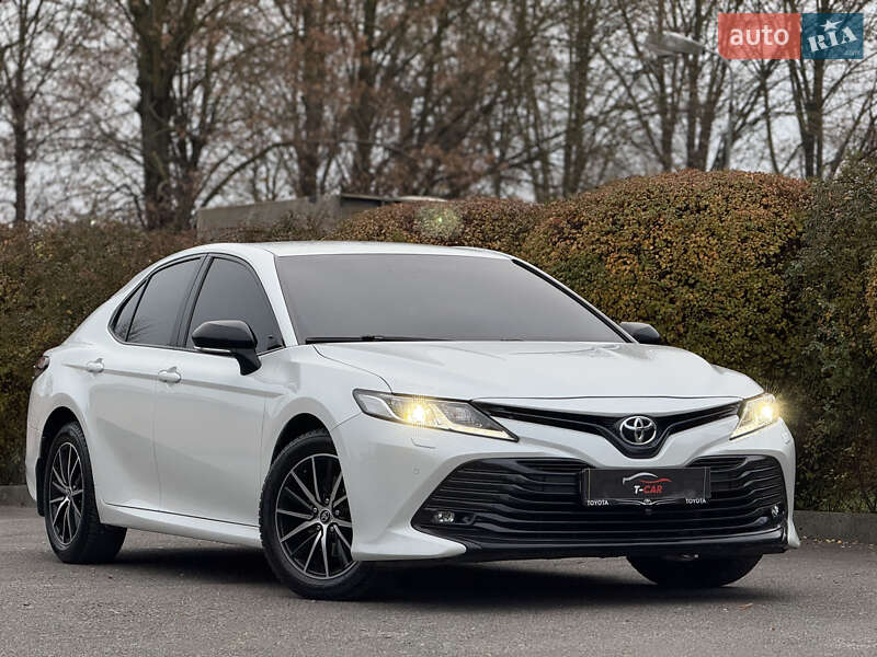 Седан Toyota Camry 2018 в Тернополе фото 7 Седан Toyota Camry 2018 в Тернополе
