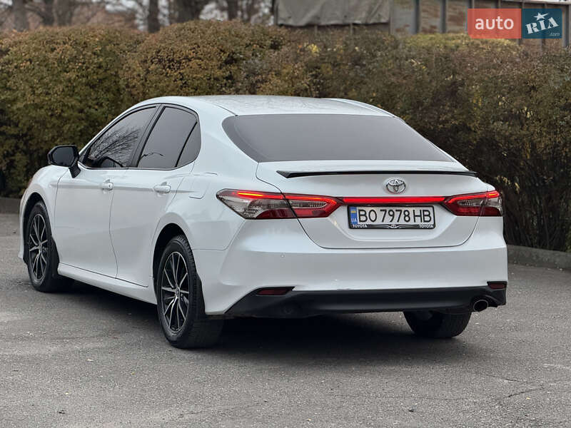 Седан Toyota Camry 2018 в Тернополе фото 19 Седан Toyota Camry 2018 в Тернополе