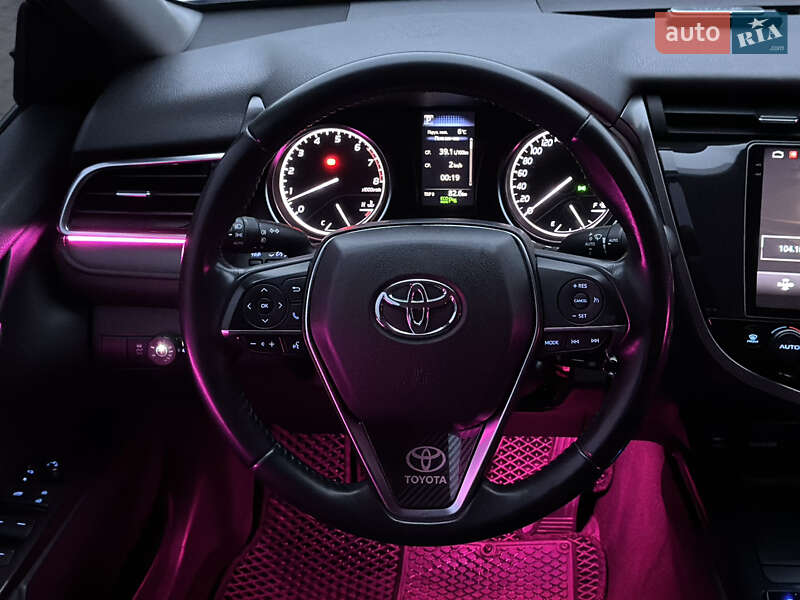 Седан Toyota Camry 2018 в Тернополе фото 47 Седан Toyota Camry 2018 в Тернополе