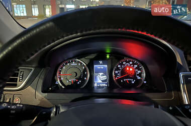 Седан Toyota Camry 2017 в Киеве