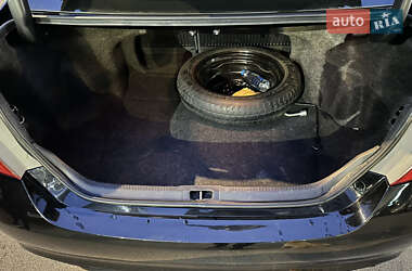 Седан Toyota Camry 2017 в Киеве