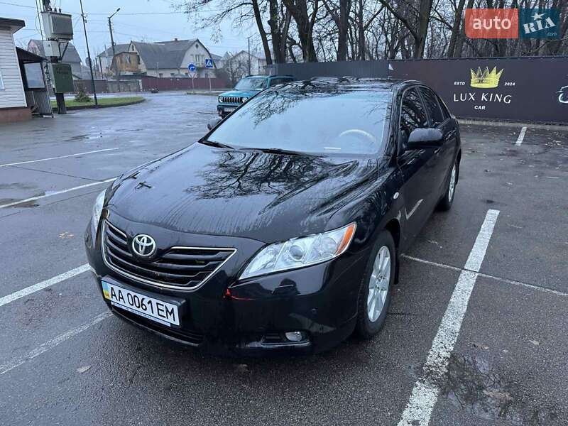 Седан Toyota Camry 2006 в Броварах