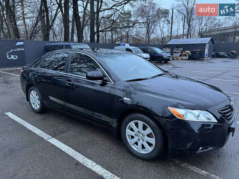 Седан Toyota Camry 2006 в Броварах