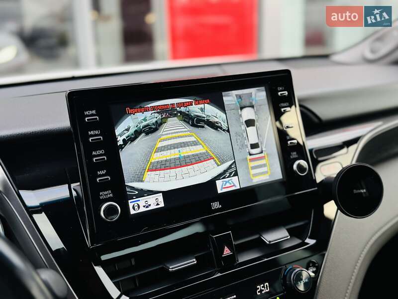 Седан Toyota Camry 2024 в Тернополі