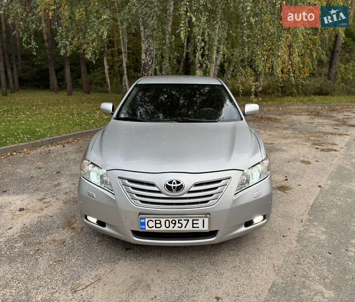 Седан Toyota Camry 2008 в Киеве