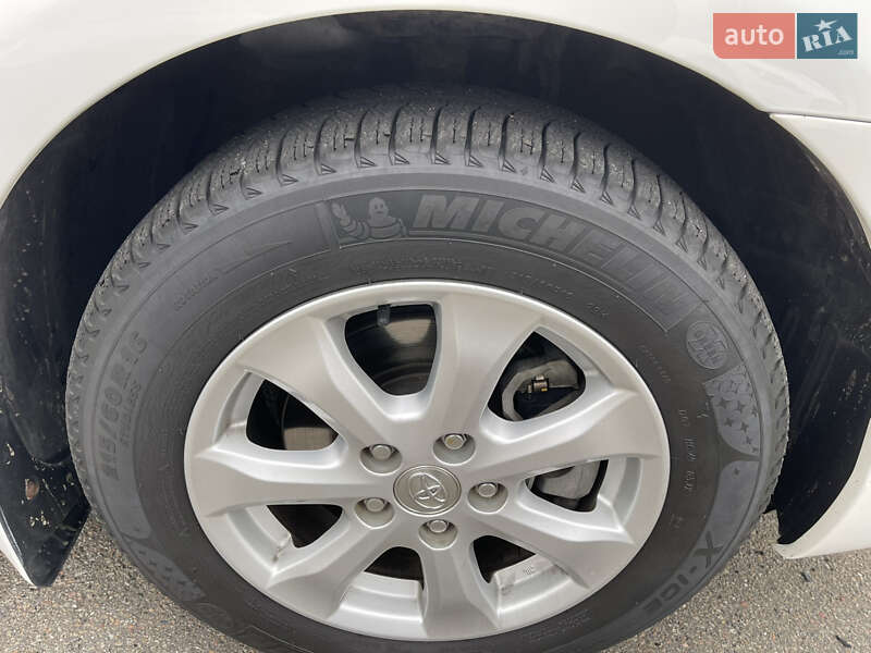 Седан Toyota Camry 2011 в Киеве фото 8 Седан Toyota Camry 2011 в Киеве
