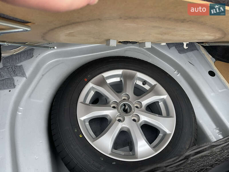 Седан Toyota Camry 2011 в Киеве фото 18 Седан Toyota Camry 2011 в Киеве