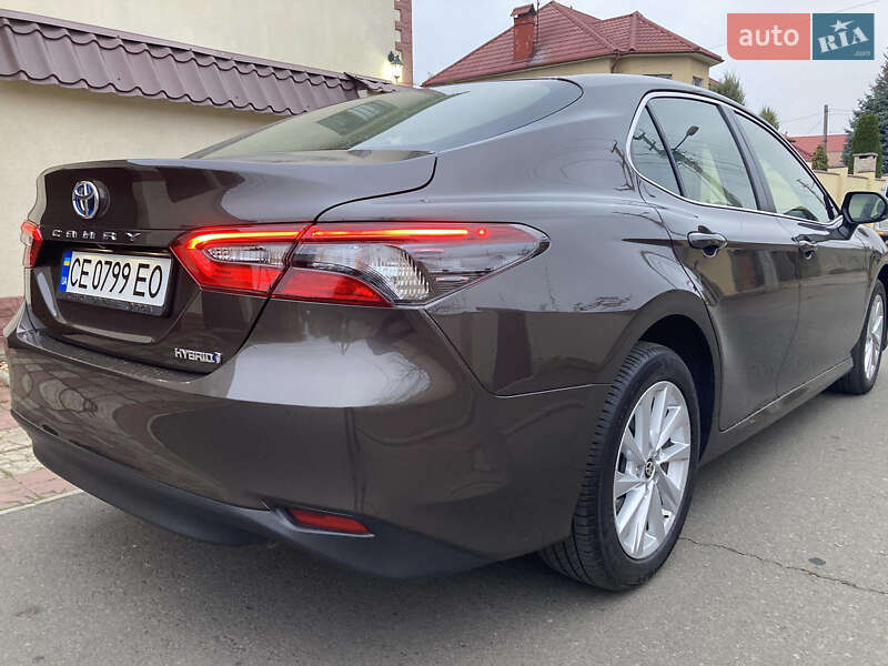 Седан Toyota Camry 2023 в Одессе