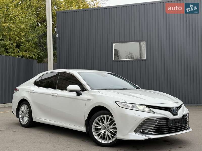 Седан Toyota Camry 2020 в Днепре фото 4 Седан Toyota Camry 2020 в Днепре