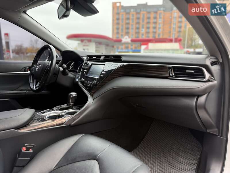 Седан Toyota Camry 2020 в Днепре фото 32 Седан Toyota Camry 2020 в Днепре