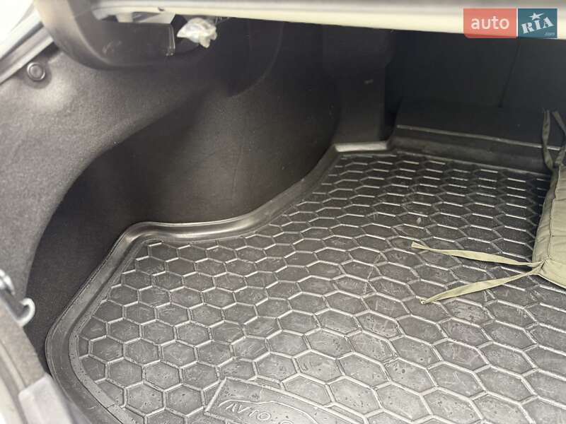 Седан Toyota Camry 2020 в Днепре фото 37 Седан Toyota Camry 2020 в Днепре