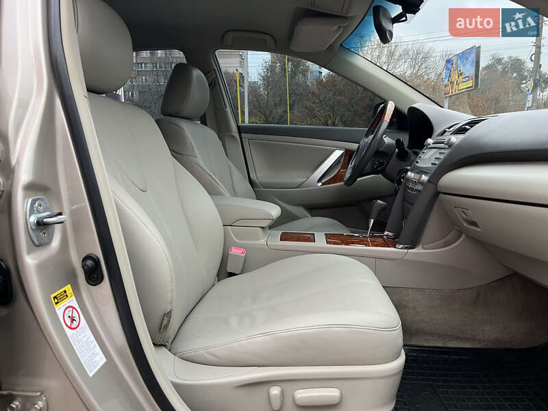 Седан Toyota Camry 2008 в Одессе