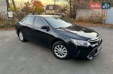 Седан Toyota Camry 2015 в Киеве