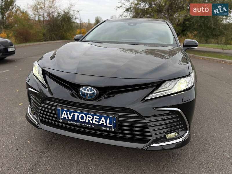 Седан Toyota Camry 2021 в Кривом Роге