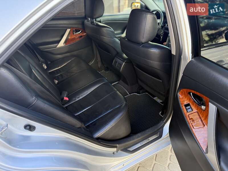 Седан Toyota Camry 2007 в Ивано-Франковске