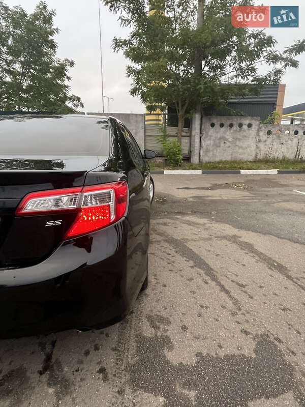 Седан Toyota Camry 2014 в Киеве фото 13 Седан Toyota Camry 2014 в Киеве