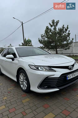 Седан Toyota Camry 2021 в Измаиле