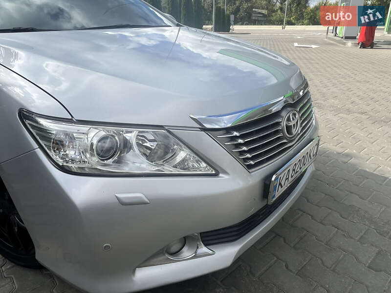 Седан Toyota Camry 2013 в Киеве фото 10 Седан Toyota Camry 2013 в Киеве