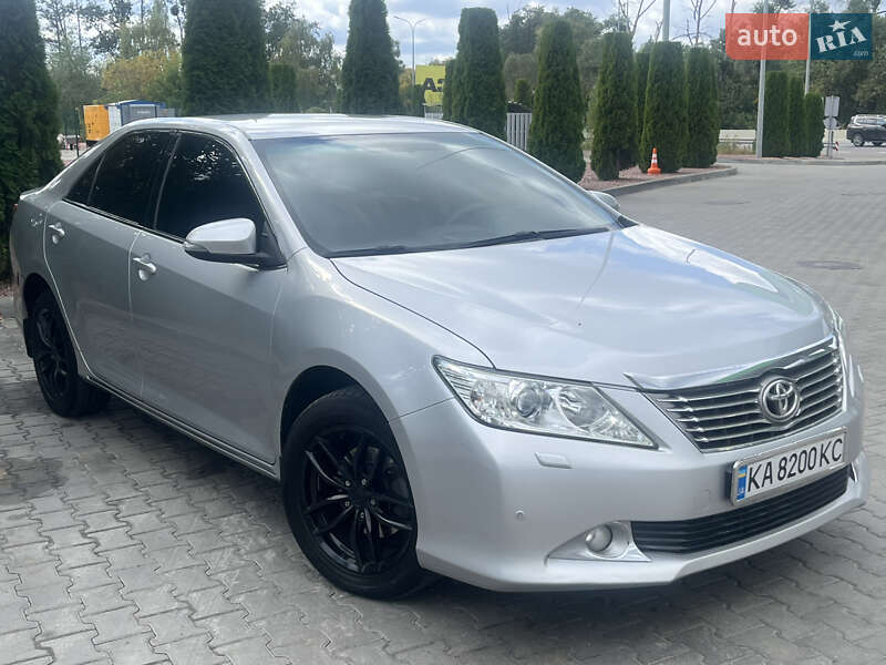 Седан Toyota Camry 2013 в Киеве фото 9 Седан Toyota Camry 2013 в Киеве