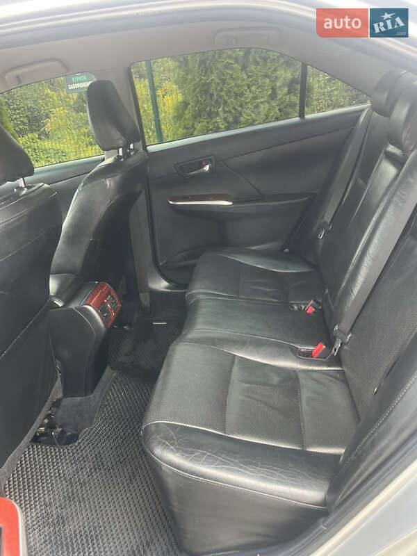 Седан Toyota Camry 2013 в Киеве фото 21 Седан Toyota Camry 2013 в Киеве