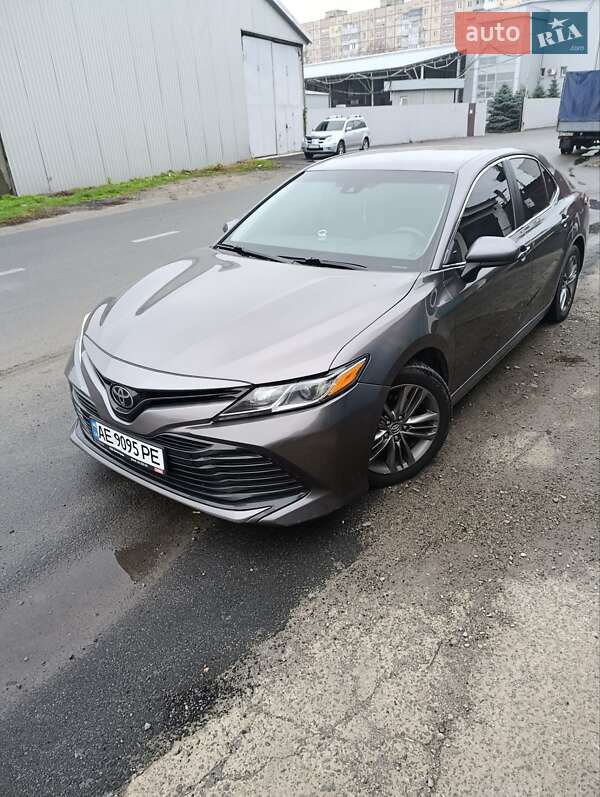 Седан Toyota Camry 2017 в Днепре фото 2 Седан Toyota Camry 2017 в Днепре