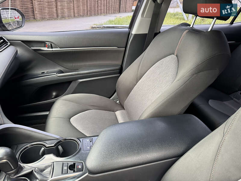 Седан Toyota Camry 2018 в Житомире фото 11 Седан Toyota Camry 2018 в Житомире