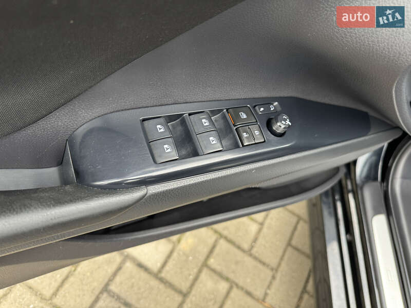 Седан Toyota Camry 2018 в Житомире фото 14 Седан Toyota Camry 2018 в Житомире