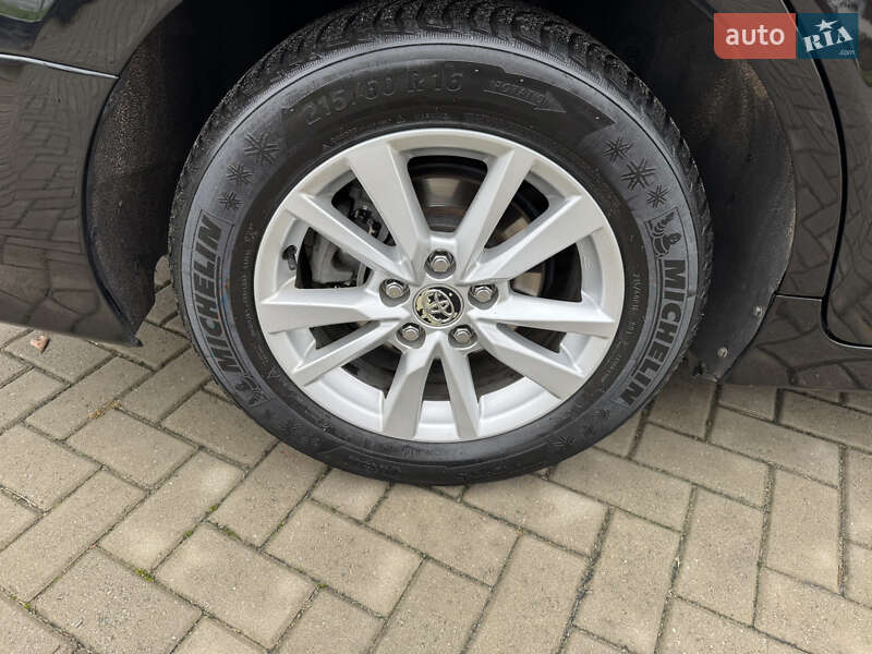 Седан Toyota Camry 2018 в Житомире фото 17 Седан Toyota Camry 2018 в Житомире