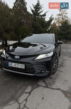 Седан Toyota Camry 2022 в Днепре