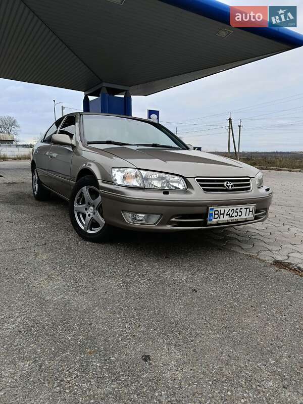 Toyota Camry 2001