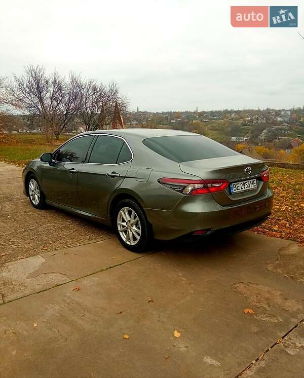 Седан Toyota Camry 2021 в Новой Одессе
