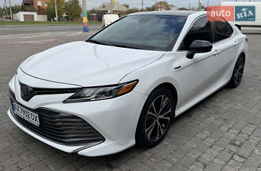 Седан Toyota Camry 2019 в Харькове