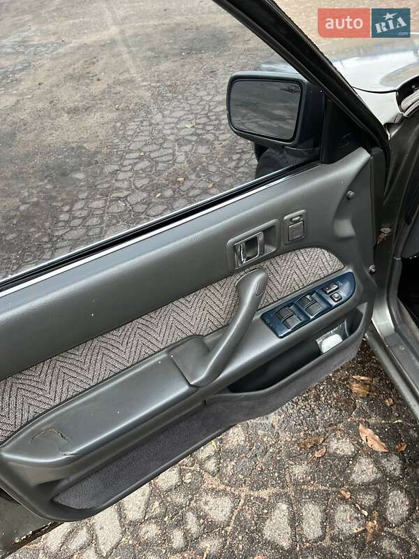 Седан Toyota Camry 1986 в Каменском