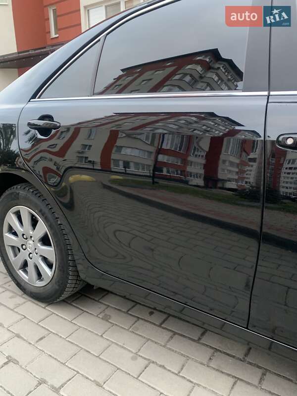 Седан Toyota Camry 2007 в Вараші