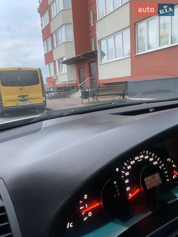 Седан Toyota Camry 2007 в Вараші