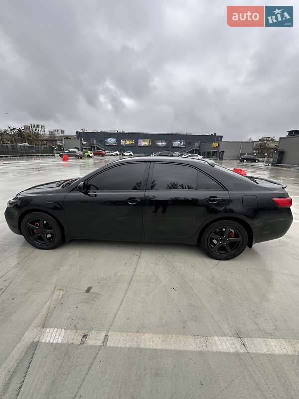 Седан Toyota Camry 2008 в Киеве