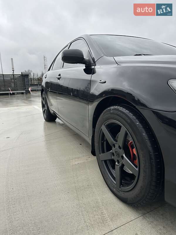 Седан Toyota Camry 2008 в Киеве