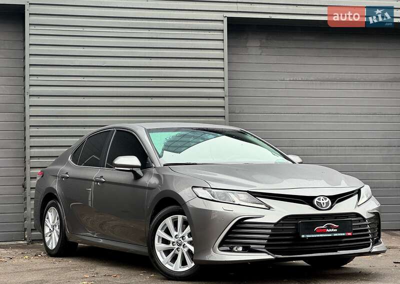 Седан Toyota Camry 2022 в Киеве фото 4 Седан Toyota Camry 2022 в Киеве
