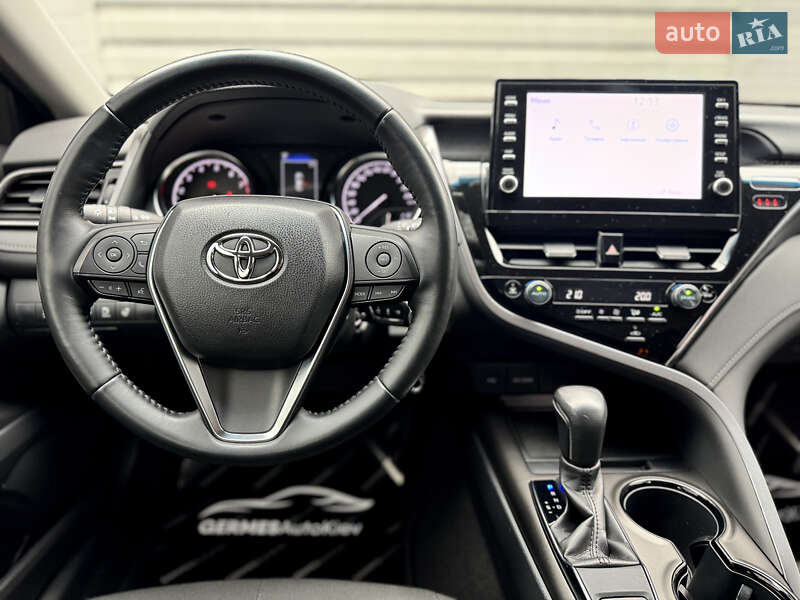 Седан Toyota Camry 2022 в Киеве фото 21 Седан Toyota Camry 2022 в Киеве