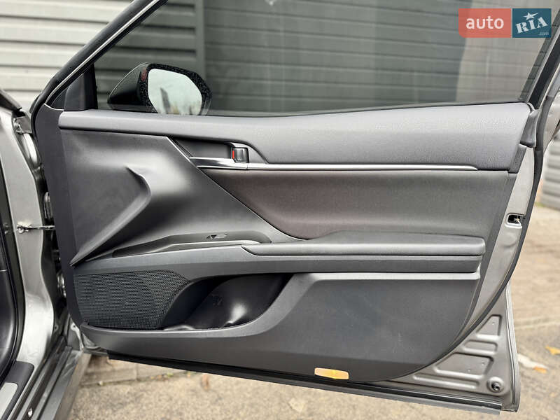 Седан Toyota Camry 2022 в Киеве фото 33 Седан Toyota Camry 2022 в Киеве