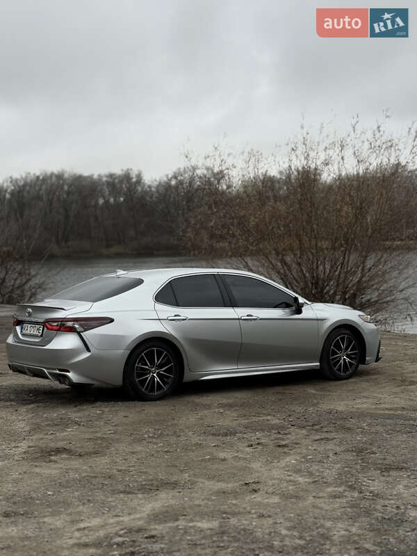 Седан Toyota Camry 2021 в Киеве фото 7 Седан Toyota Camry 2021 в Киеве